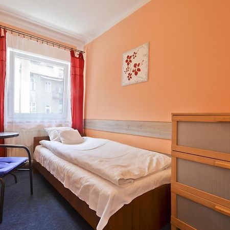 Red Carpet Hostel Kraków Værelse billede